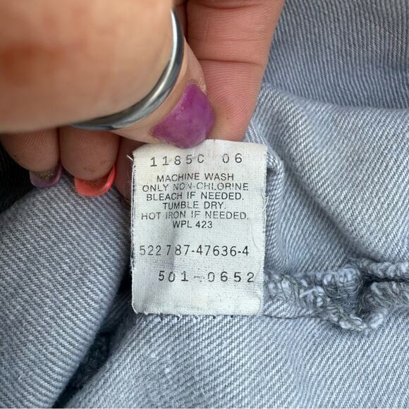 VTG 80s Levi’s 501 Button Fly Light Gray Original fit Straight Leg Jeans 33x34 - Picture 15 of 16